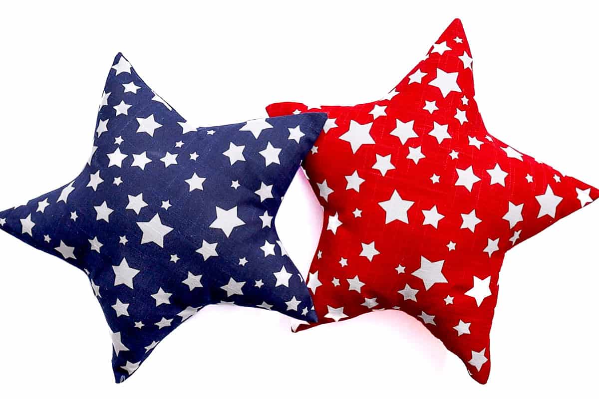 How to Make a Throw Pillow from a Placemat