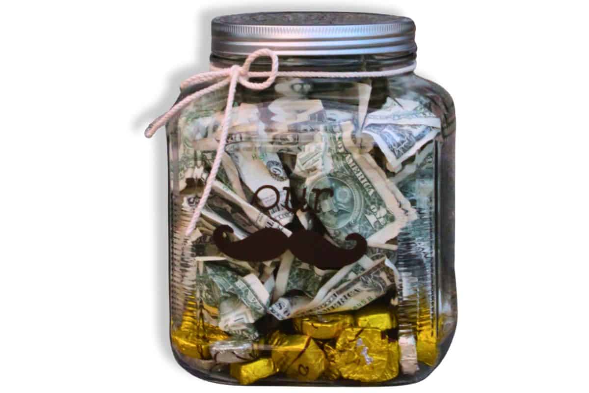 How to Give Money as a Wedding Gift in a Money Jar