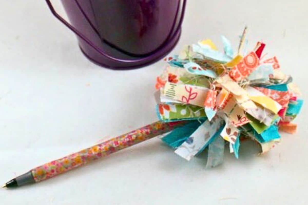 How to Make a Fabric Pom Pom Pen