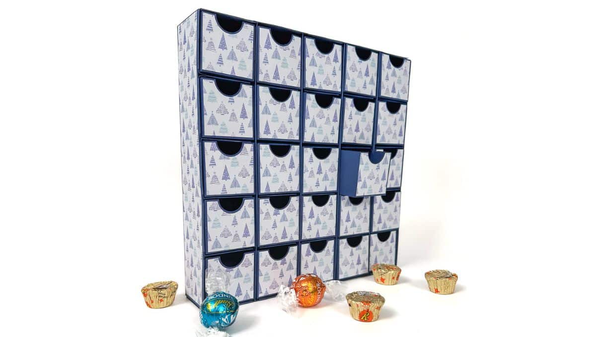 Paper Advent Calendar Class with SVG